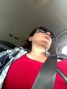 Snapshot of MilfyMrsRobinson chatting on 10-27-25, 04:55 MilfyMrsRobinson online show from 10-27-25, 04:55