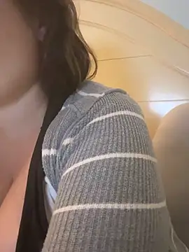 Snapshot of MilfyMrsRobinson chatting on 11-14-25, 01:48 MilfyMrsRobinson online show from 11-14-25, 01:48