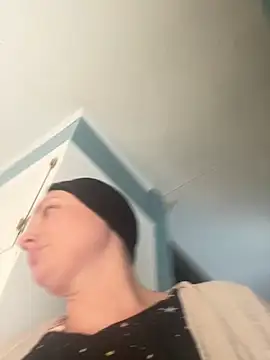 MilfyMrsRobinson online show from 02-02-26, 12:48