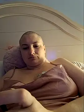 MilfyMrsRobinson online show from 05-02-26, 10:09