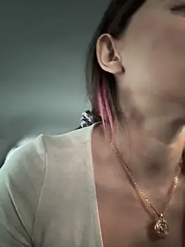 Snapshot of MooonReal chatting on 12-03-24, 04:36 MooonReal online show from 12-03-24, 04:36