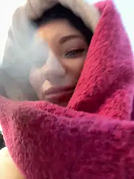 Snapshot of MooonReal chatting on 01-23-25, 03:05 MooonReal online show from 01-23-25, 03:05