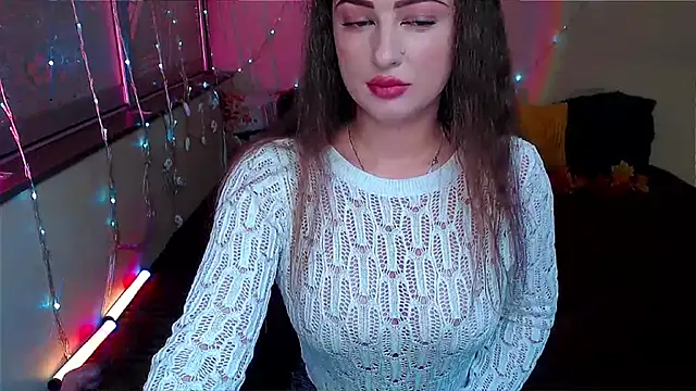 LizaSenri online show from 10-18-25, 06:16