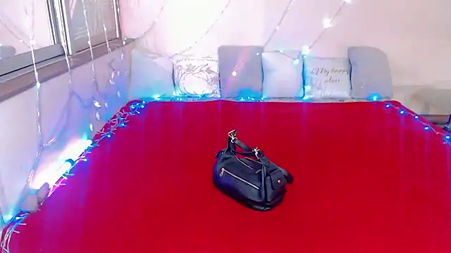 Snapshot of LizaSenri chatting on 01-12-26, 07:46 LizaSenri online show from 01-12-26, 07:46