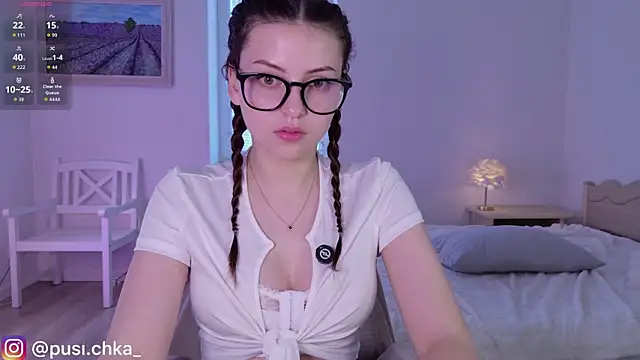 Snapshot of pusichka chatting on 06-22-26, 06:21 pusichka online show from 06-22-26, 06:21