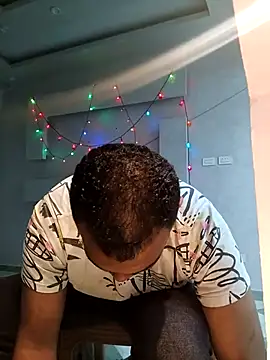 ListedLoin online show from 03-07-25, 07:49