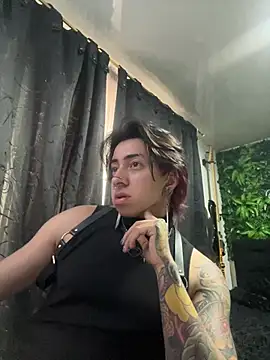 Yogurdebrownie69 online show from 02-12-25, 10:26