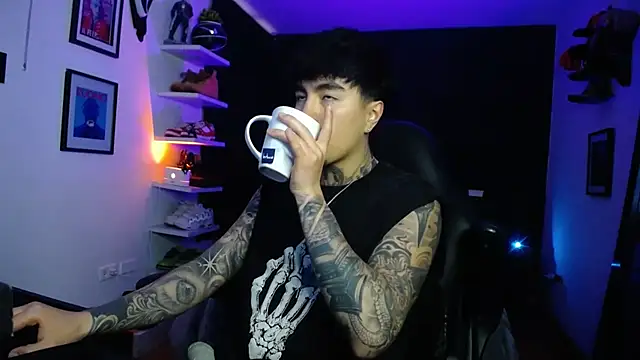 jung dragon online show from 11-30-25, 02:54