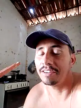 Snapshot of luissilva0071 chatting on 07-28-26, 02:46 luissilva0071 online show from 07-28-26, 02:46