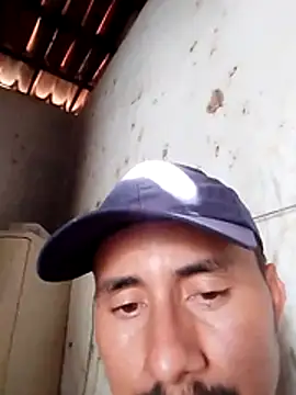 Snapshot of luissilva0071 chatting on 07-28-26, 03:21 luissilva0071 online show from 07-28-26, 03:21