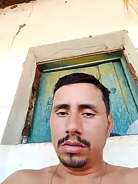 Snapshot of luissilva0071 chatting on 07-28-26, 04:39 luissilva0071 online show from 07-28-26, 04:39
