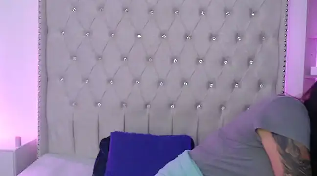 Abril Squirt online show from 02-27-25, 06:07