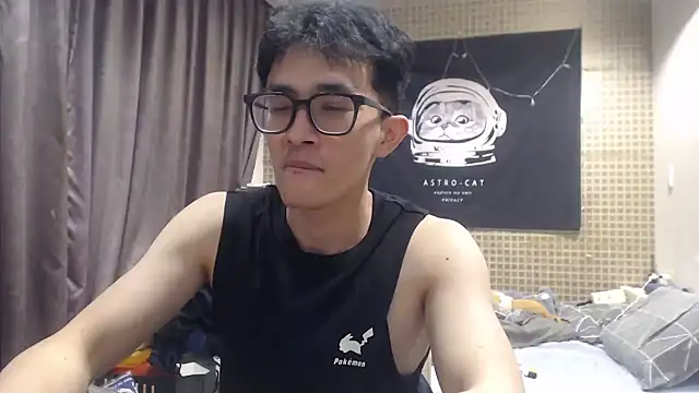 Snapshot of Stevenjt chatting on 06-23-26, 01:42 Stevenjt online show from 06-23-26, 01:42