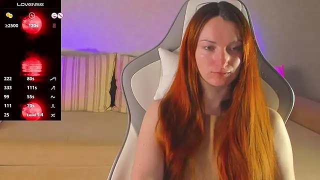 Snapshot of FlamyGold chatting on 07-25-26, 12:42 FlamyGold online show from 07-25-26, 12:42