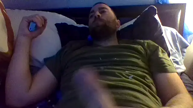 Snapshot of jwiththethickone413 chatting on 03-18-25, 04:37 jwiththethickone413 online show from 03-18-25, 04:37