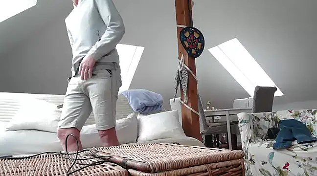 maxmueller321 online show from 03-12-25, 09:12