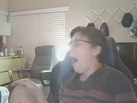 KaliSnow199623 online show from 12-03-24, 07:21