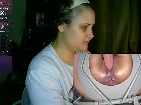 Snapshot of lolalicious_758 chatting on 05-22-26, 12:40 lolalicious 758 online show from 05-22-26, 12:40