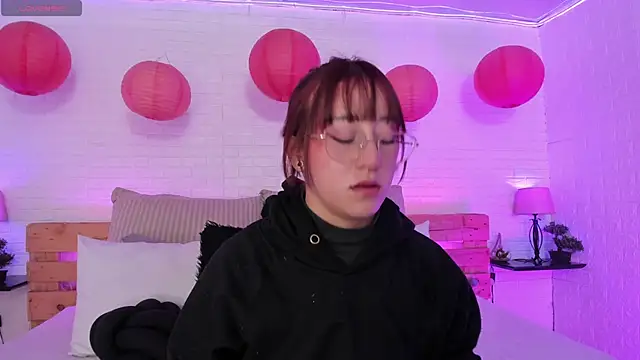 Snapshot of sofi_bakerr chatting on 02-01-25, 11:32 sofi bakerr online show from 02-01-25, 11:32