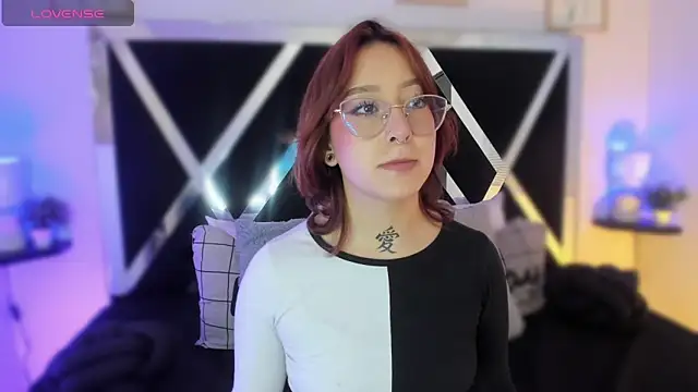 Snapshot of sofi_bakerr chatting on 03-19-25, 07:06 sofi bakerr online show from 03-19-25, 07:06