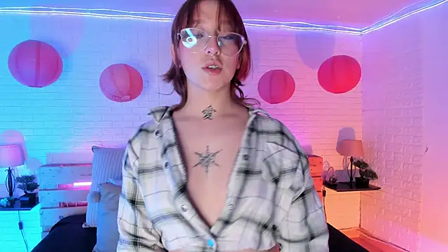 Snapshot of sofi_bakerr chatting on 03-22-25, 11:42 sofi bakerr online show from 03-22-25, 11:42