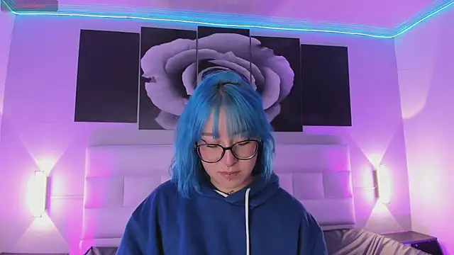 Snapshot of sofi_bakerr chatting on 09-11-25, 11:32 sofi bakerr online show from 09-11-25, 11:32