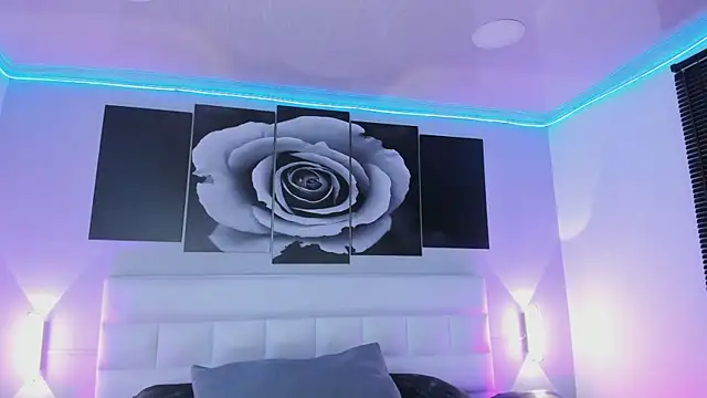 Snapshot of sofi_bakerr chatting on 11-15-25, 11:40 sofi bakerr online show from 11-15-25, 11:40