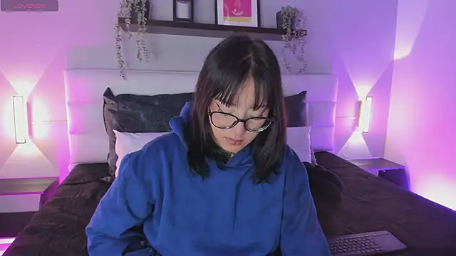 sofi bakerr online show from 04-15-26, 11:39