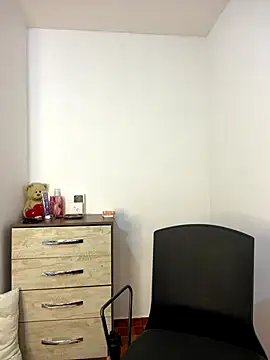 Snapshot of DaryRos chatting on 12-07-24, 02:53 DaryRos online show from 12-07-24, 02:53