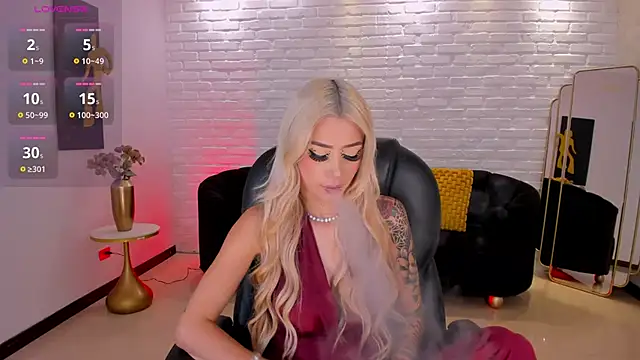 HannaConnor  online show from 11-10-25, 08:41