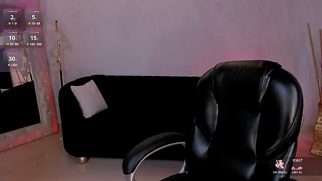 HannaConnor  online show from 05-13-26, 08:06