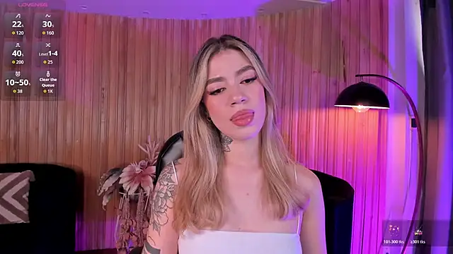 ViolettHansson online show from 11-13-25, 08:08