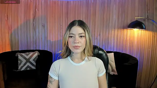 ViolettHansson online show from 03-13-26, 06:25