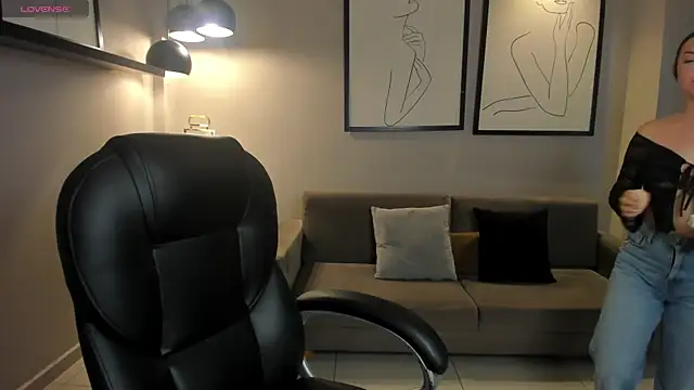 AliceHarper  online show from 05-31-26, 03:52