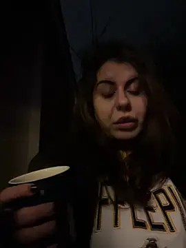 Snapshot of holyeroticss chatting on 01-06-25, 03:42 holyeroticss online show from 01-06-25, 03:42