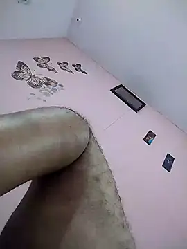 Snapshot of roadtucker123 chatting on 02-07-25, 04:35 roadtucker123 online show from 02-07-25, 04:35