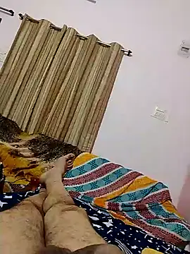 Snapshot of roadtucker123 chatting on 03-04-25, 04:52 roadtucker123 online show from 03-04-25, 04:52