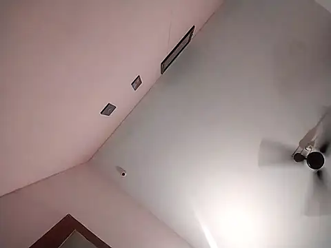 Snapshot of roadtucker123 chatting on 03-17-25, 05:05 roadtucker123 online show from 03-17-25, 05:05