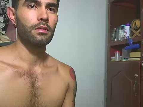 hideonbush051 online show from 01-09-26, 02:47