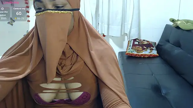 Aaliyah brown online show from 09-23-25, 02:58