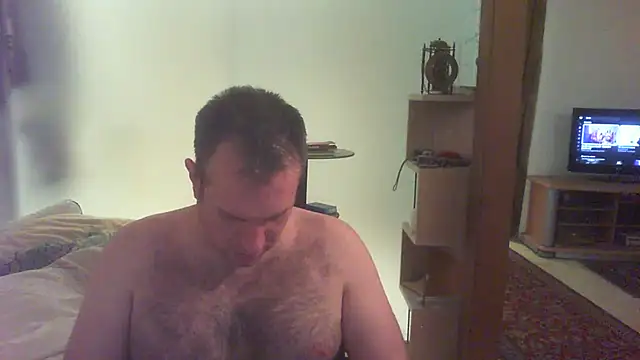 Snapshot of Mike_12hot chatting on 11-19-25, 09:26 Mike 12hot online show from 11-19-25, 09:26