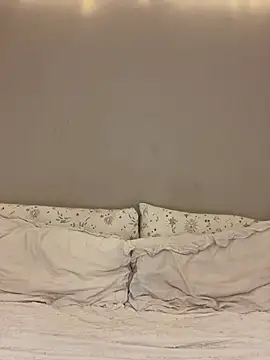 Snapshot of princesslola666 chatting on 01-04-25, 05:47 princesslola666 online show from 01-04-25, 05:47