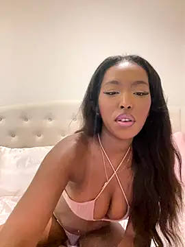 Snapshot of princesslola666 chatting on 12-16-25, 06:35 princesslola666 online show from 12-16-25, 06:35