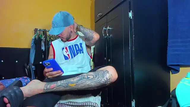 smoker445 online show from 02-11-26, 01:21