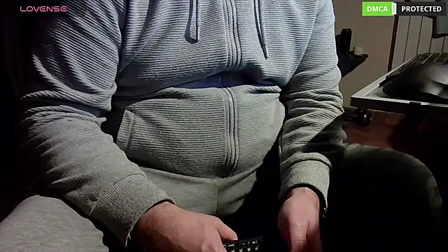 Snapshot of MultiOrgasmicLover chatting on 12-20-24, 03:10 MultiOrgasmicLover online show from 12-20-24, 03:10