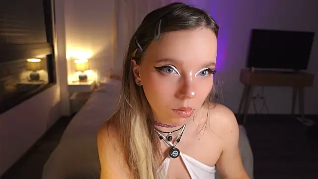 Snapshot of Ayra_Lust chatting on 06-04-26, 09:10 Ayra Lust online show from 06-04-26, 09:10
