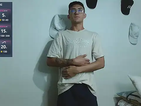 samfox  online show from 03-08-26, 01:04