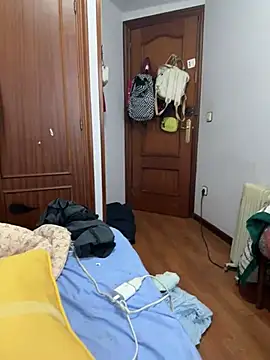 Snapshot of andreinitahg chatting on 03-19-25, 08:01 andreinitahg online show from 03-19-25, 08:01