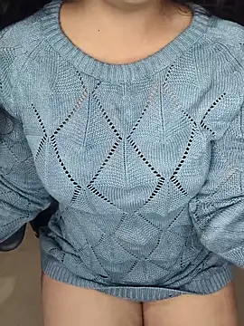 Snapshot of Tanvi-patil chatting on 11-19-25, 04:40 Tanvi-patil online show from 11-19-25, 04:40