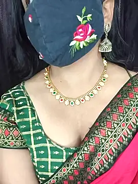 Snapshot of Tanvi-patil chatting on 11-20-25, 05:07 Tanvi-patil online show from 11-20-25, 05:07